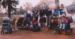momswalkgroup2-11-05.jpg