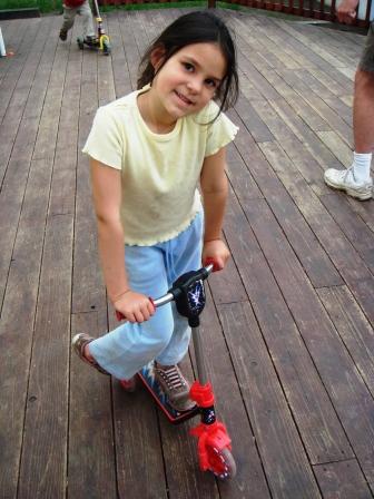 5-27-07kidsscooterdeckd.jpg